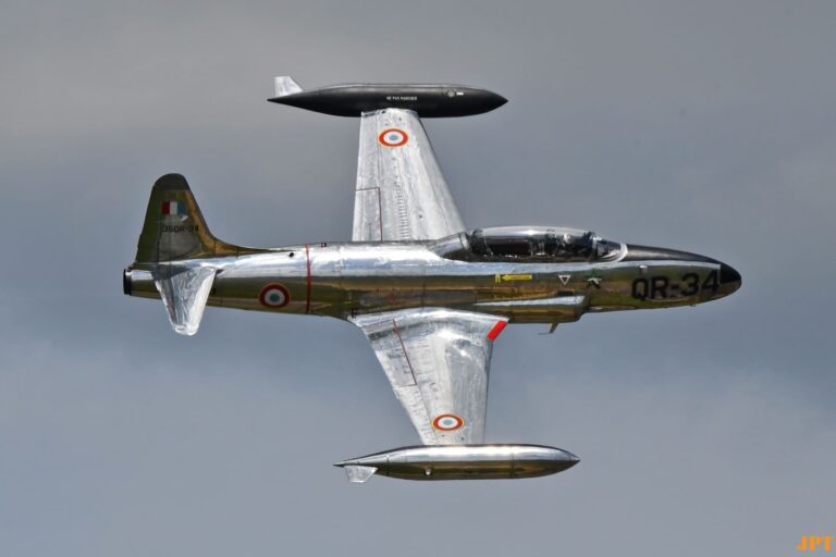 T-33 © Jean-Pierre Touzeau