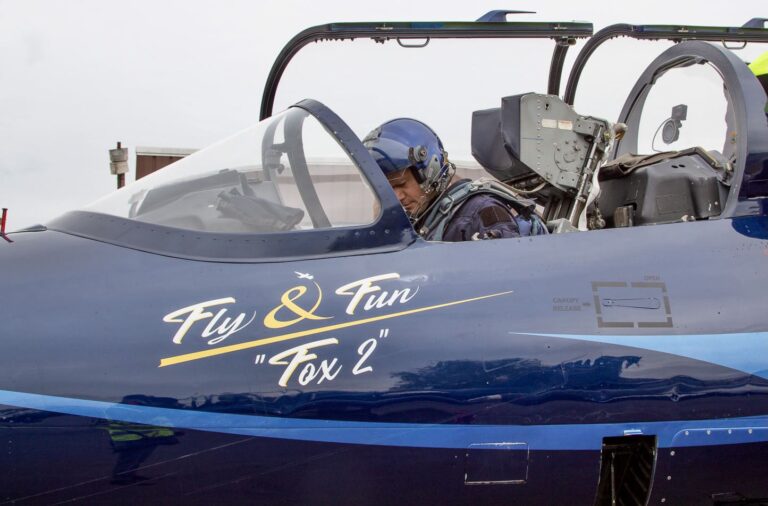Fly & Fun