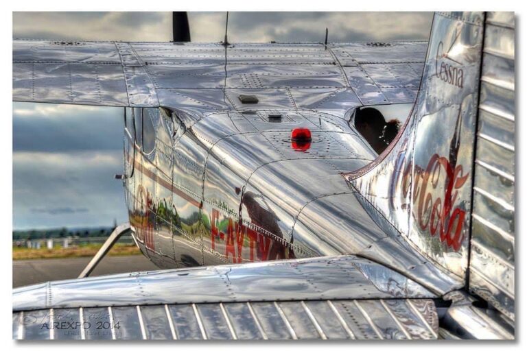 Cessna 195 "Coca-Cola", F-AYTX