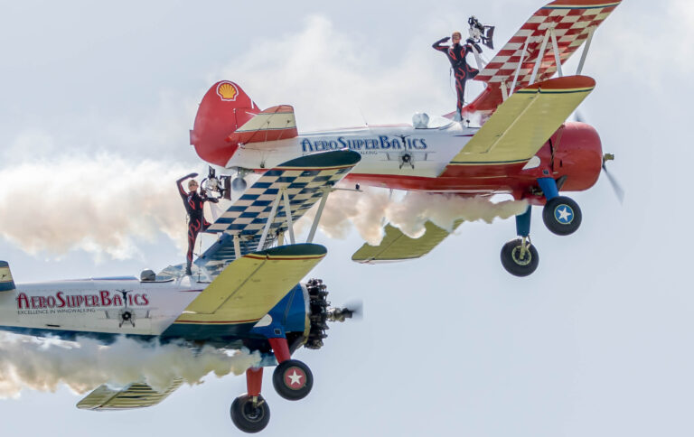 Aerosuperbatics Wingwalkers