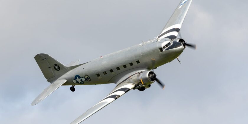 Douglas DC-3, F-AZOX