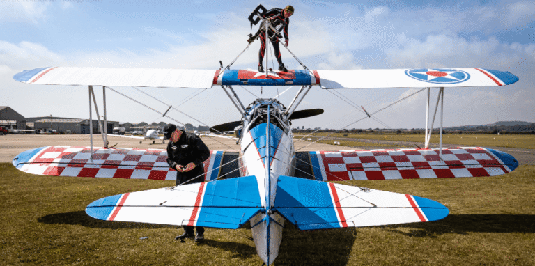 Aerosuperbatics Wingwalkers